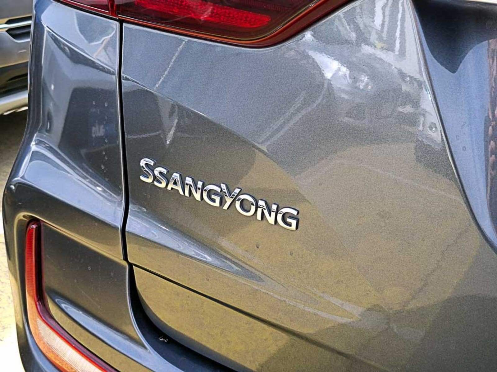 SSANGYONG REXTON 2.2 GLX AT DIESEL 2022 - Imagen 10 de 20