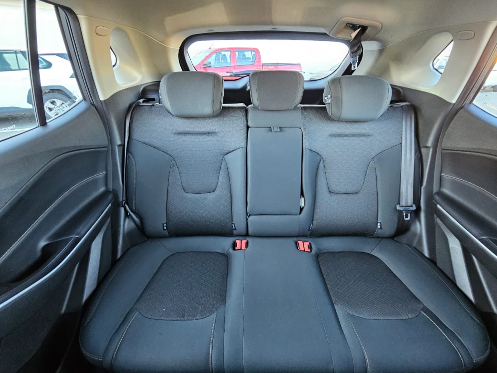JAC JS4 1.6 COMFORT 4X2 MT 5P 2024 - Imagen 18 de 20