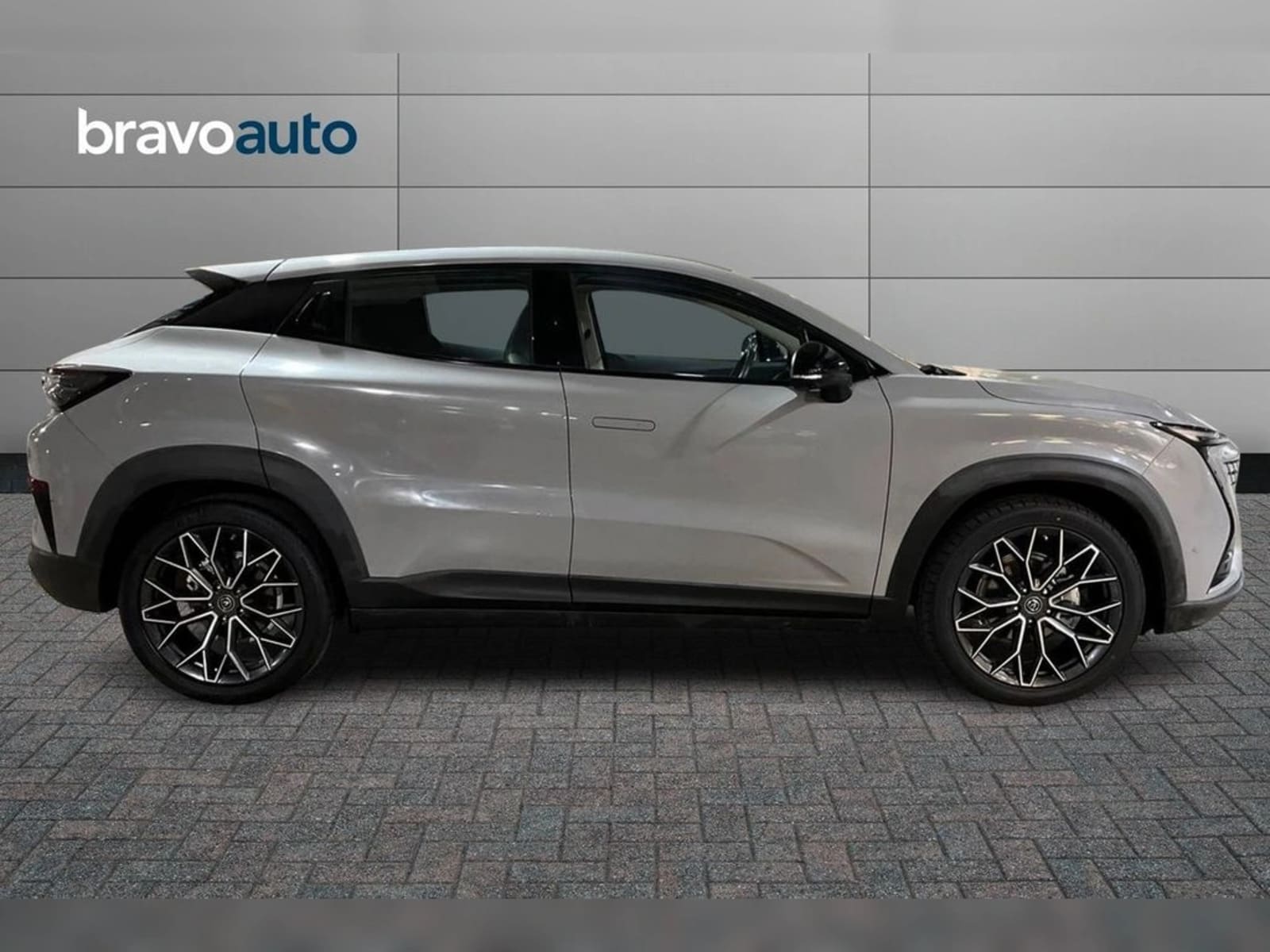 CHANGAN UNI-T 1.5 ELITE AT 2024 - Imagen 6 de 18