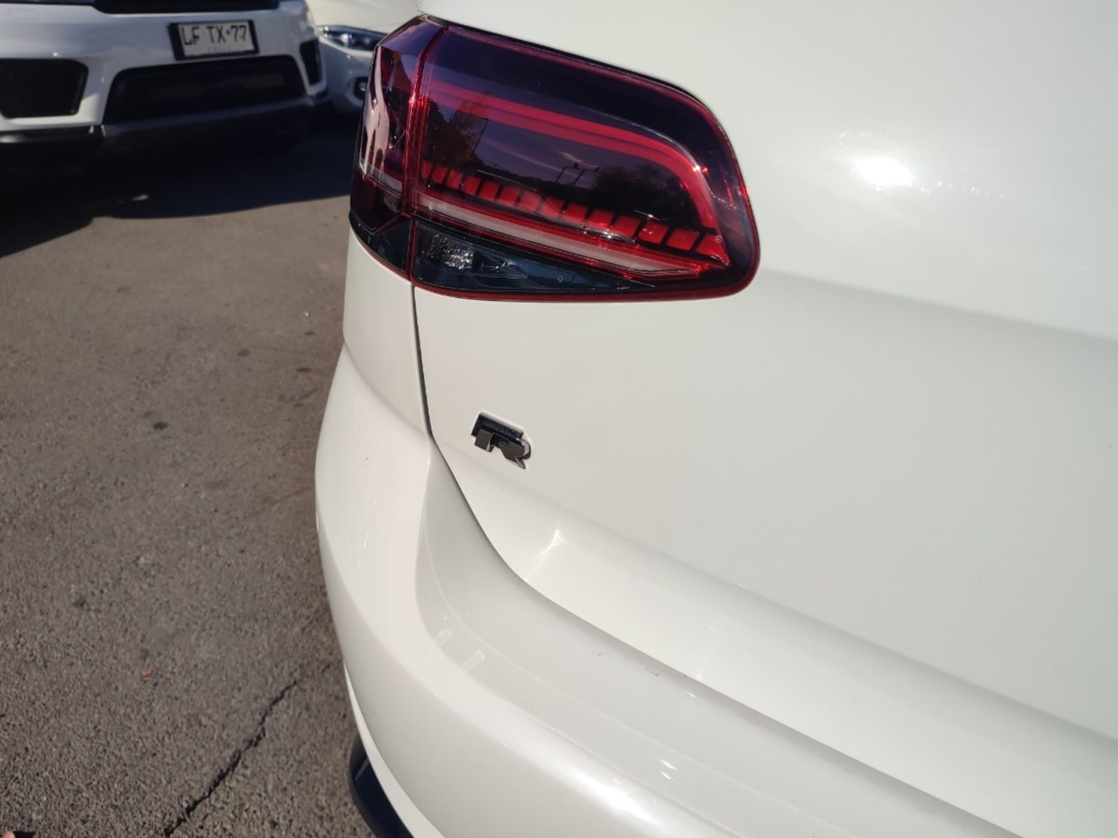 VOLKSWAGEN GOLF R 2.0 TSI 4MOTION 2021 - Imagen 8 de 16