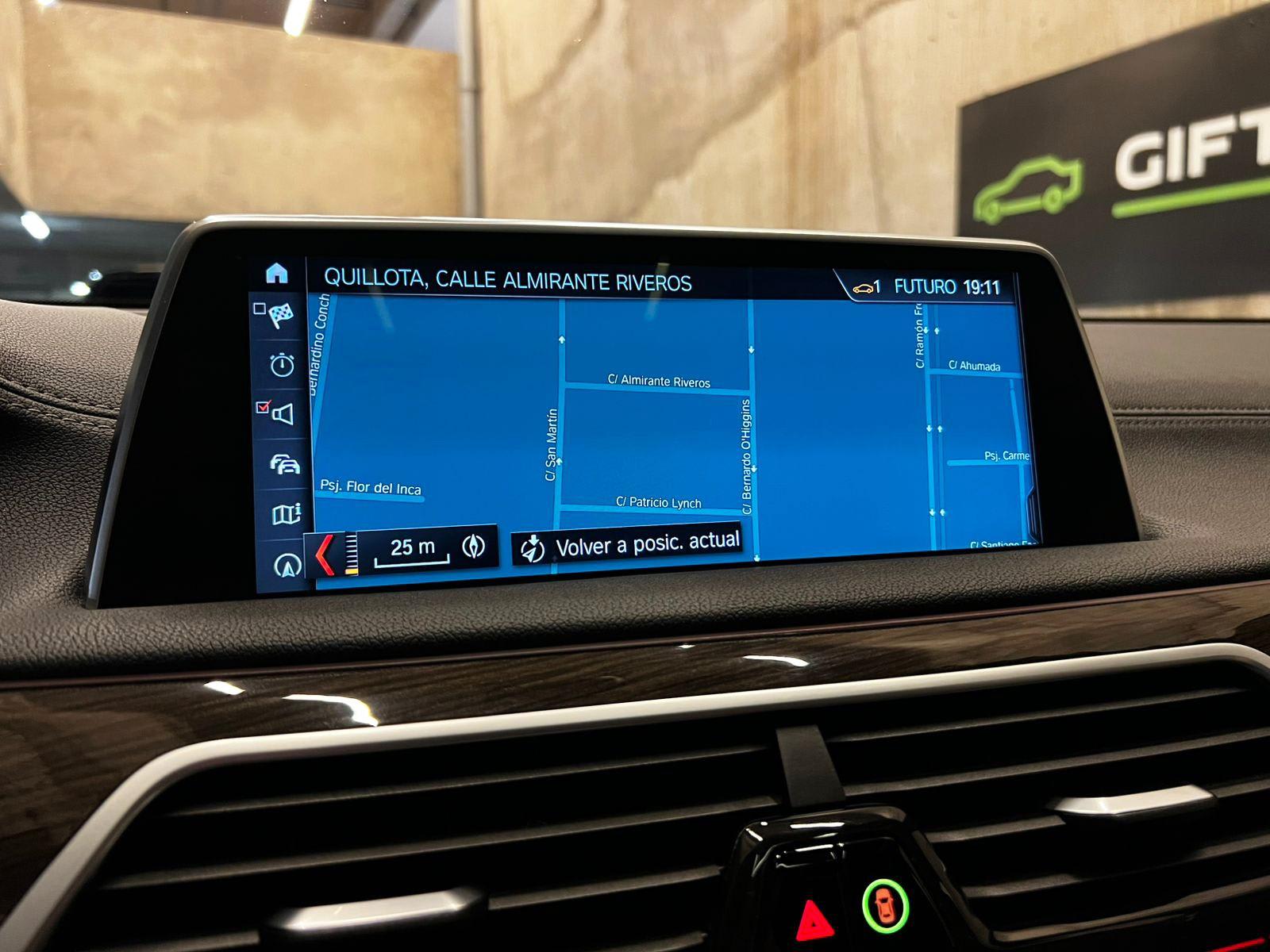 BMW 740 3.0 2019 - Imagen 13 de 20