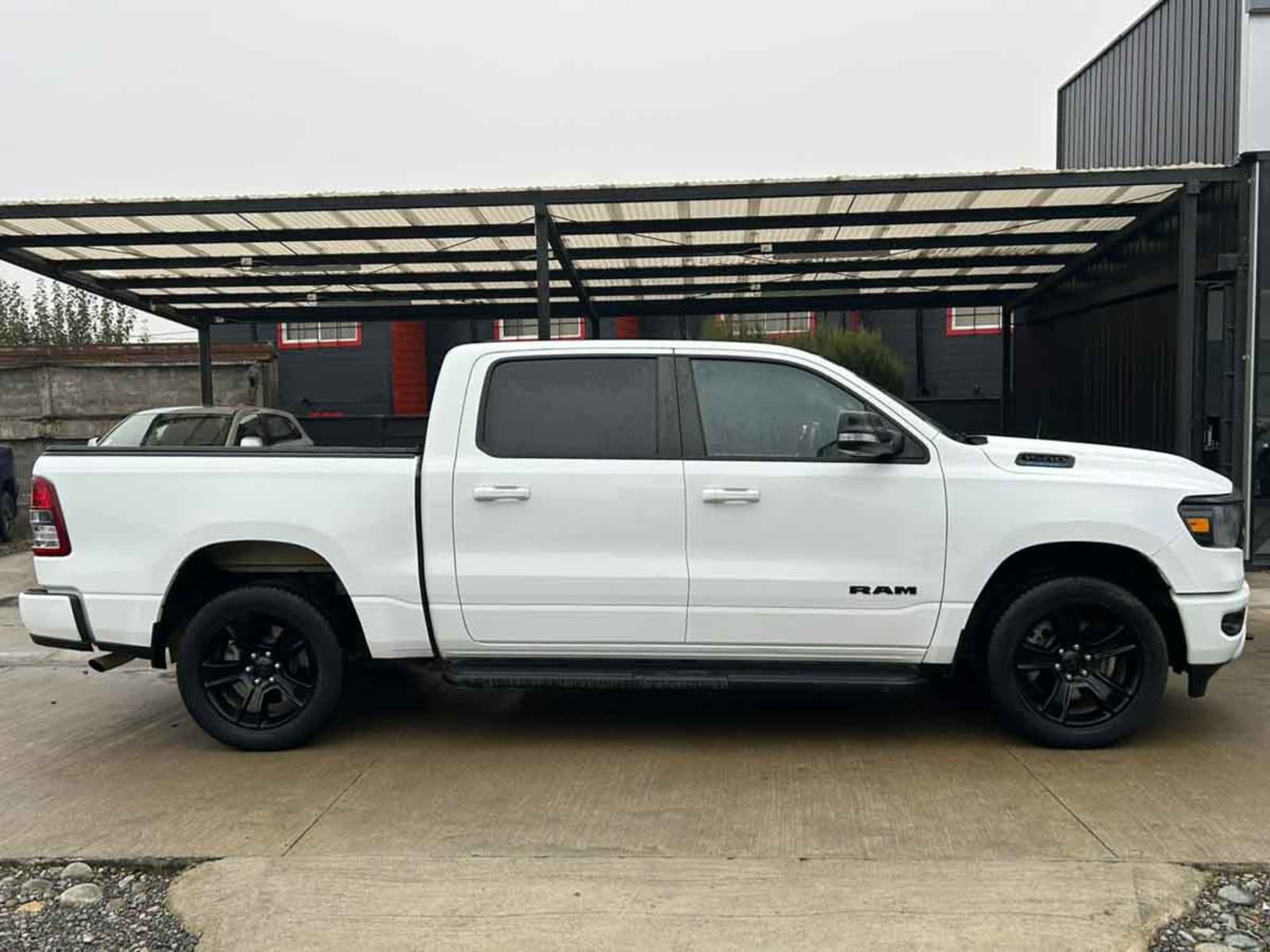 RAM 1500 BIG HORN CREW CAB 4X4 3.6 AUT 2021 - Imagen 15 de 16