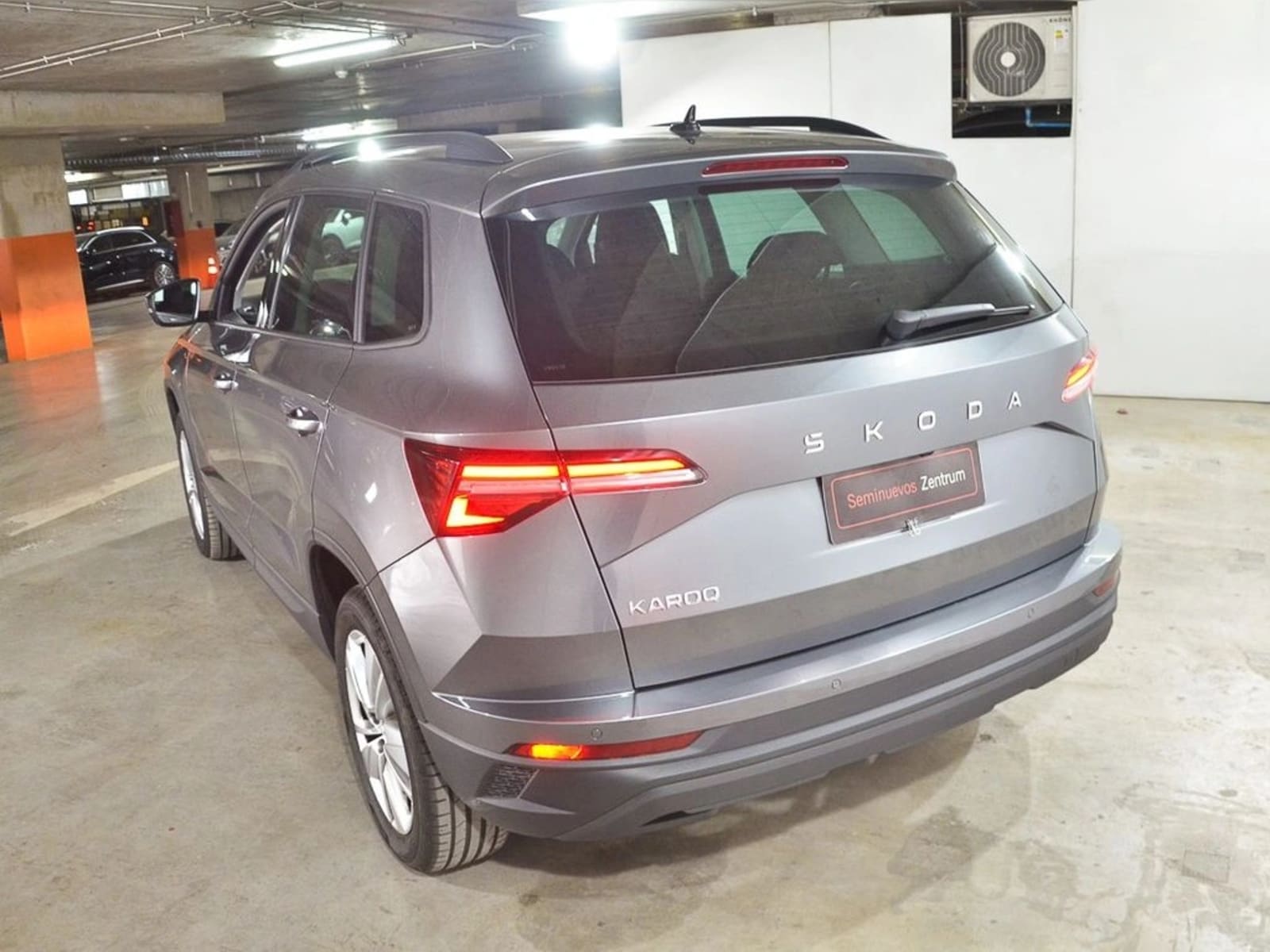 SKODA KAROQ 1.4 TSI AT - Selection 2025 - Imagen 6 de 14
