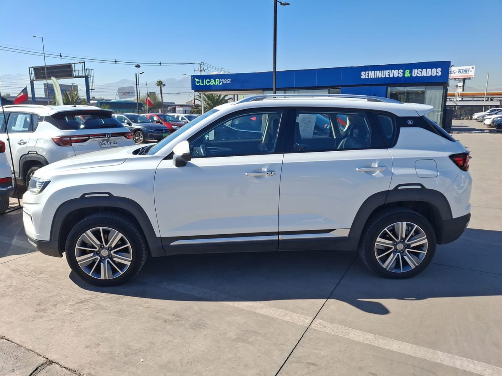 Changan Cs35 Plus 1.6 Luxury 4x2 Mt 5p 2023 - Imagen 4 de 8