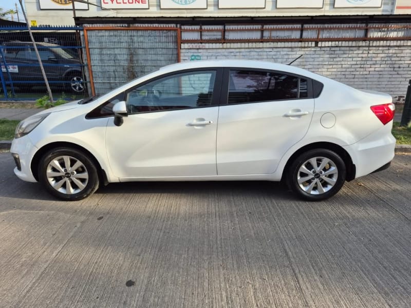 Kia RIO 4 2017 - Imagen 8 de 8