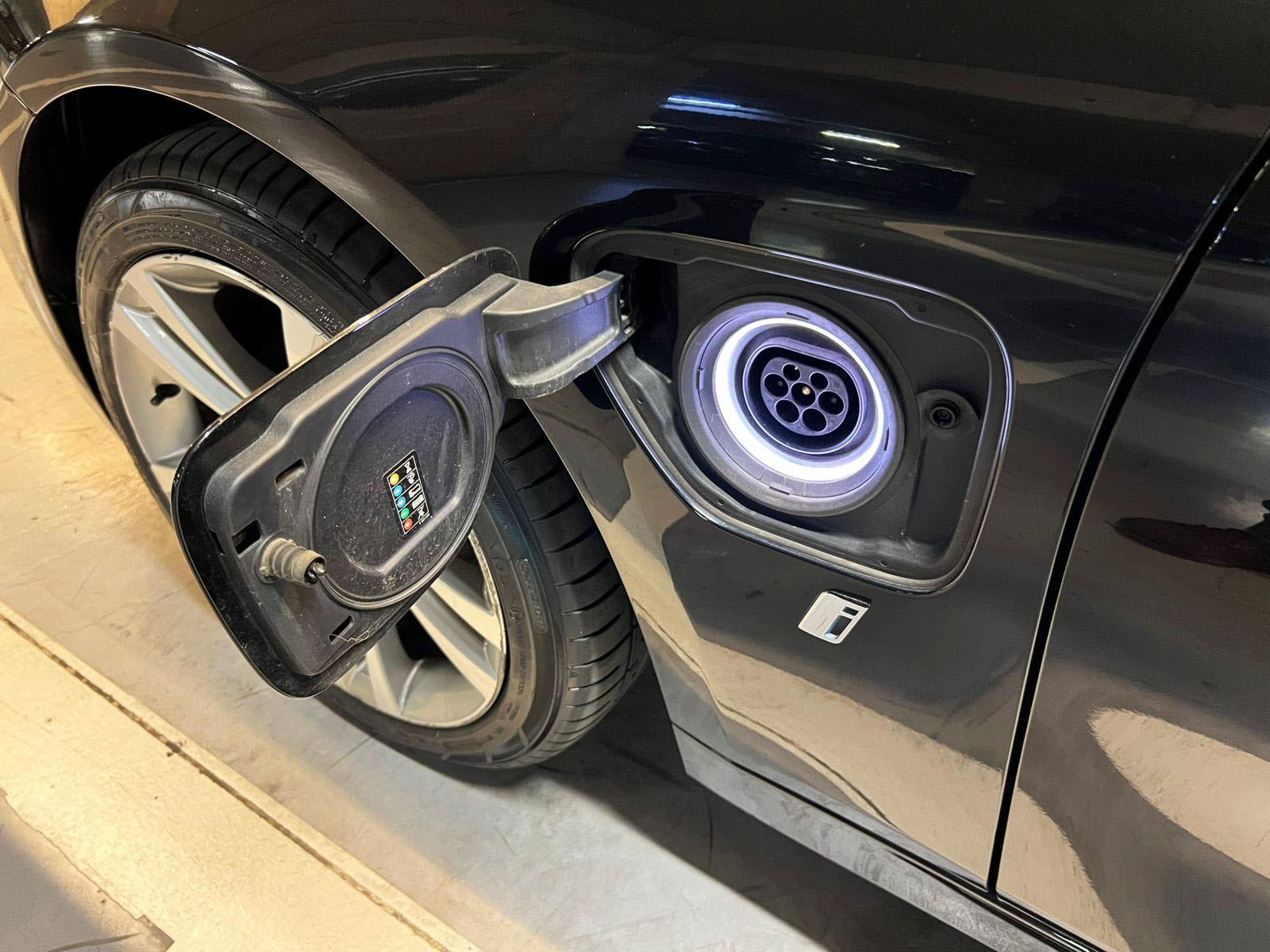 BMW 330 E HÍBRIDO 2018 - Imagen 9 de 20