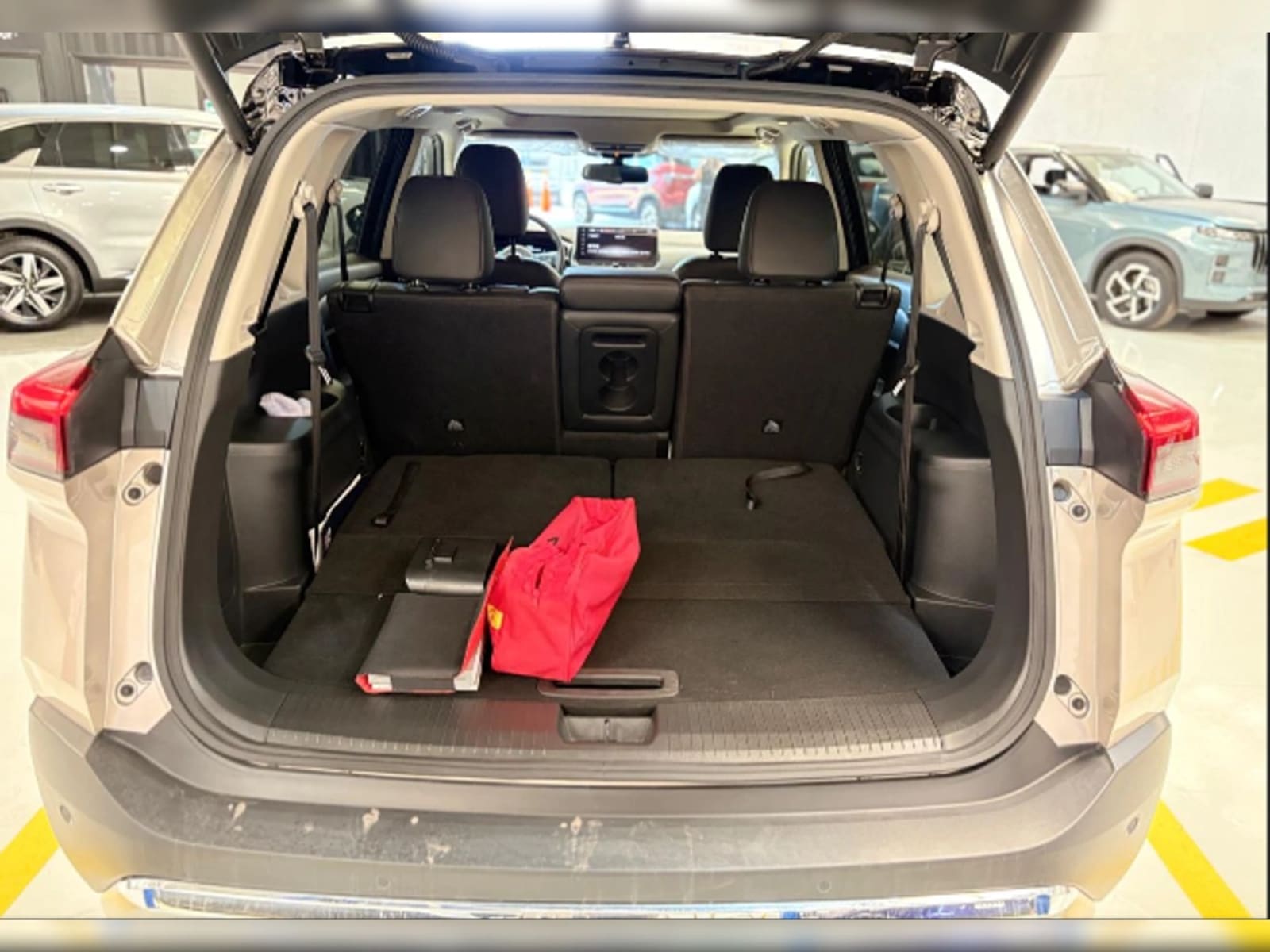 NISSAN X-TRAIL 1.5 E-POWER EXCLUSIVE HYBRID 4X4 CVT AT 5P 2025 - Imagen 7 de 20