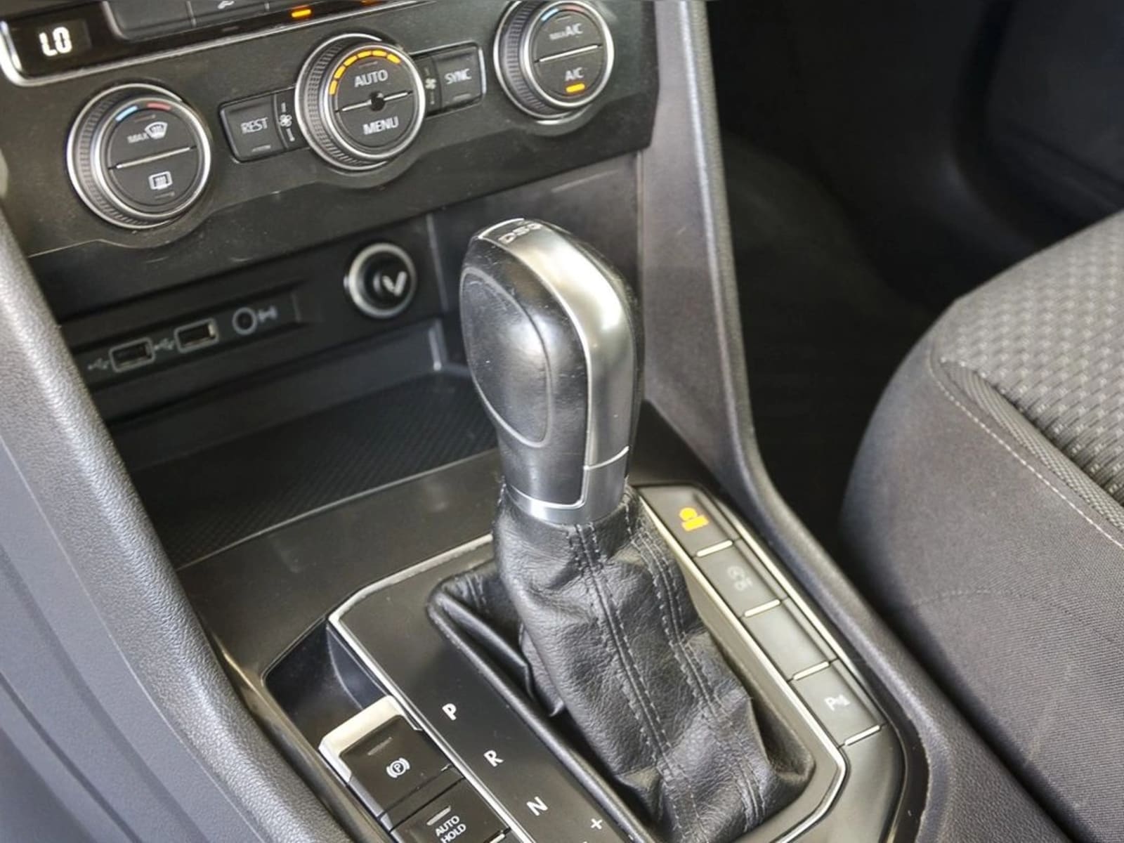 VOLKSWAGEN TIGUAN 1.4 TSI HIGHTLINE 4X2 AT 5P 2019 - Imagen 6 de 9