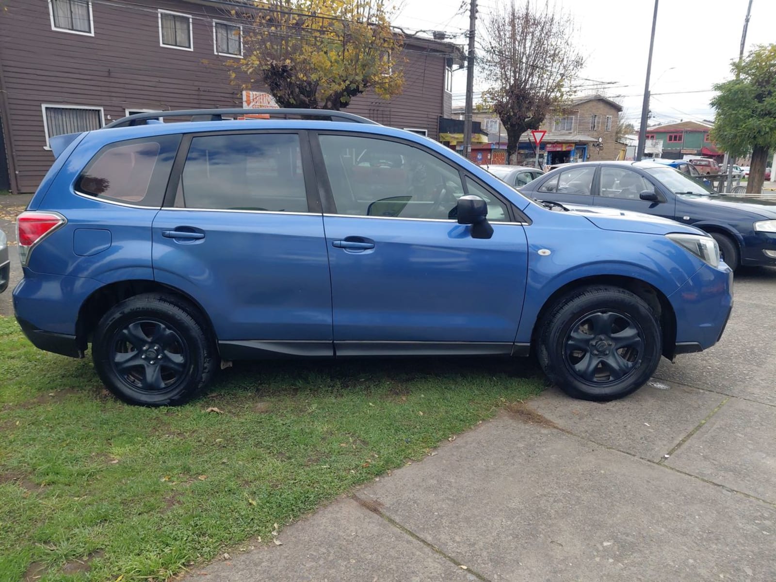 Subaru Forester 2.0i X Awd Mt 5p 2017 - Imagen 8 de 8