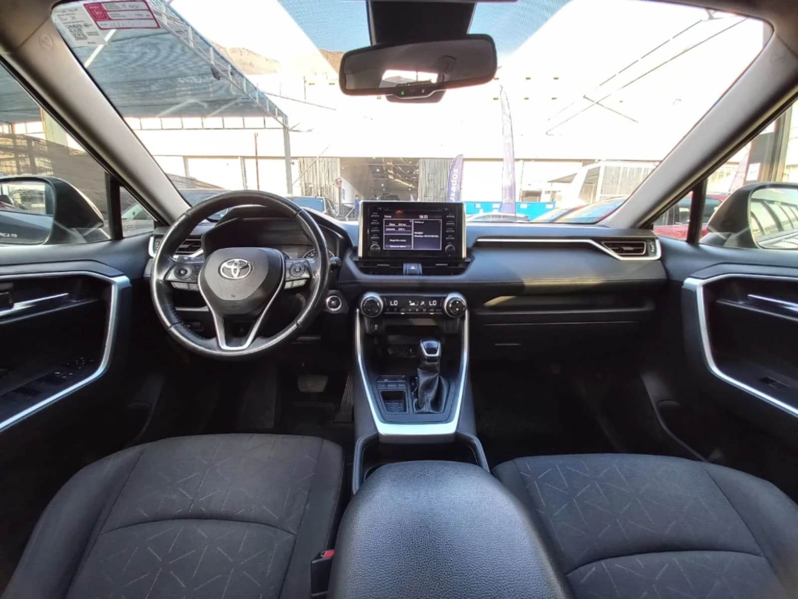 TOYOTA RAV4 2.0 XLE 4X2 CVT AT 5P 2021 - Imagen 16 de 20