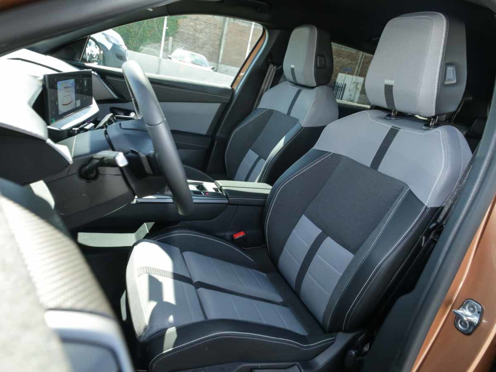 OPEL NEW GRANDLAND GS HYBRID 136 AT 2025 - Imagen 10 de 13
