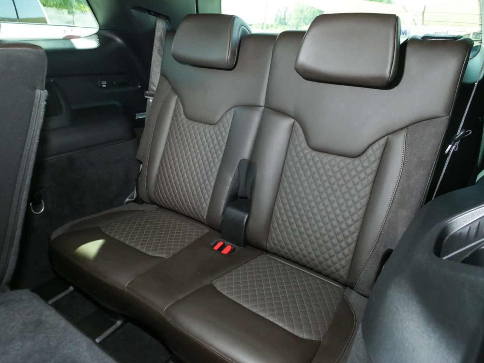 JEEP COMMANDER OVERLAND 1.3T 2023 - Imagen 12 de 15