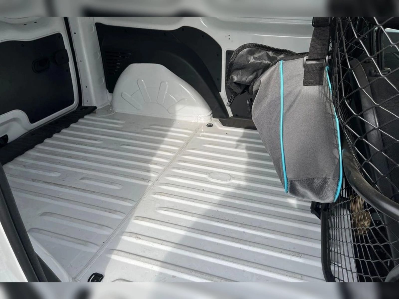 RENAULT KANGOO Z.E (IN) 0.0 L1 ZE 33 FURGON AT ELECTRICO 2022 - Imagen 16 de 18