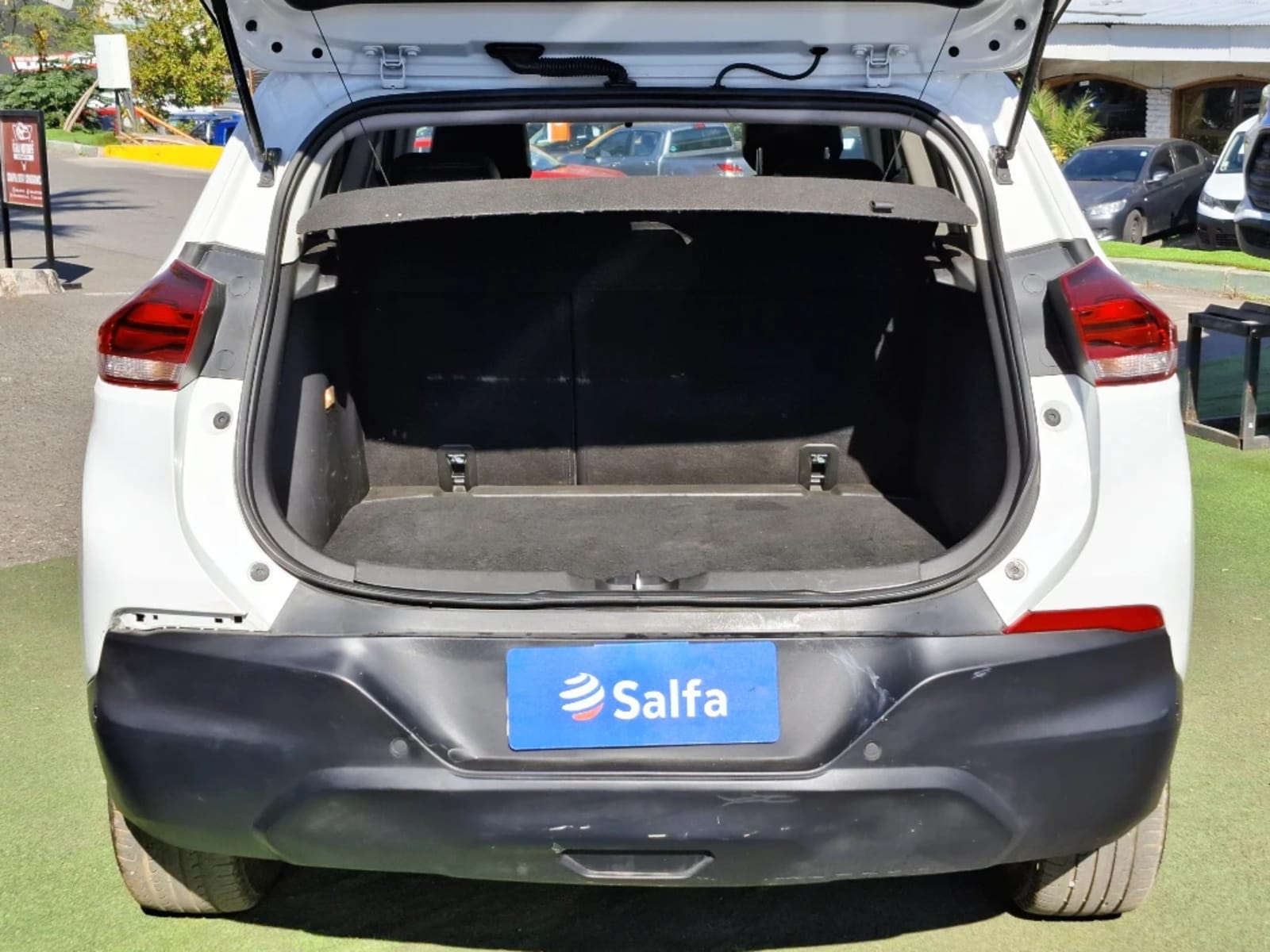 CHEVROLET TRACKER 1.2T LTZ FWD MT 5P 2022 - Imagen 9 de 20