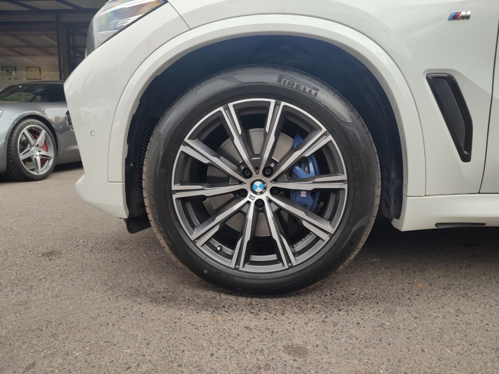 BMW X5 XDRIVE 40I MSPORT 4WD 2021 - Imagen 4 de 17