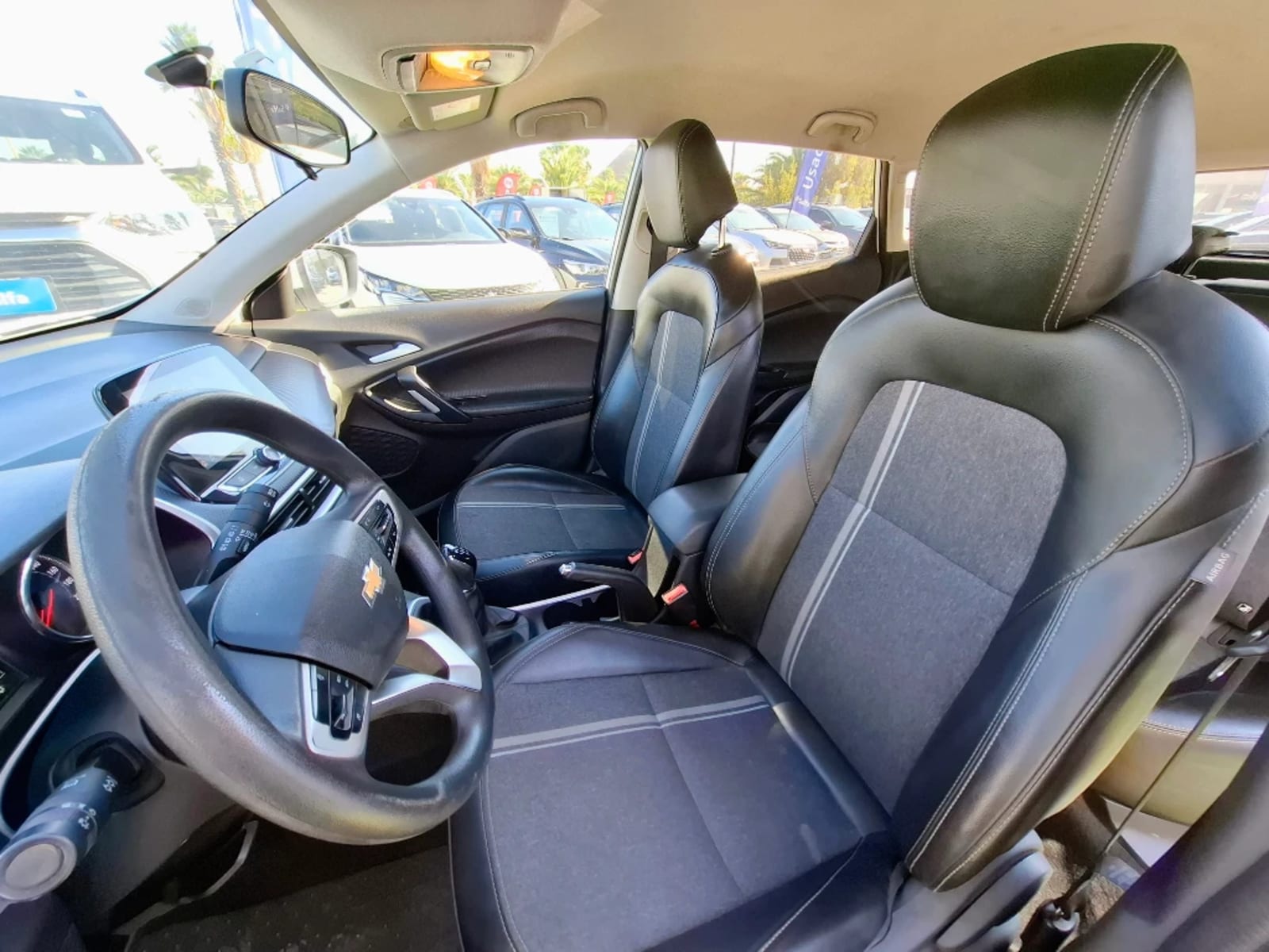 CHEVROLET TRACKER 1.2T LTZ FWD MT 5P 2022 - Imagen 10 de 20