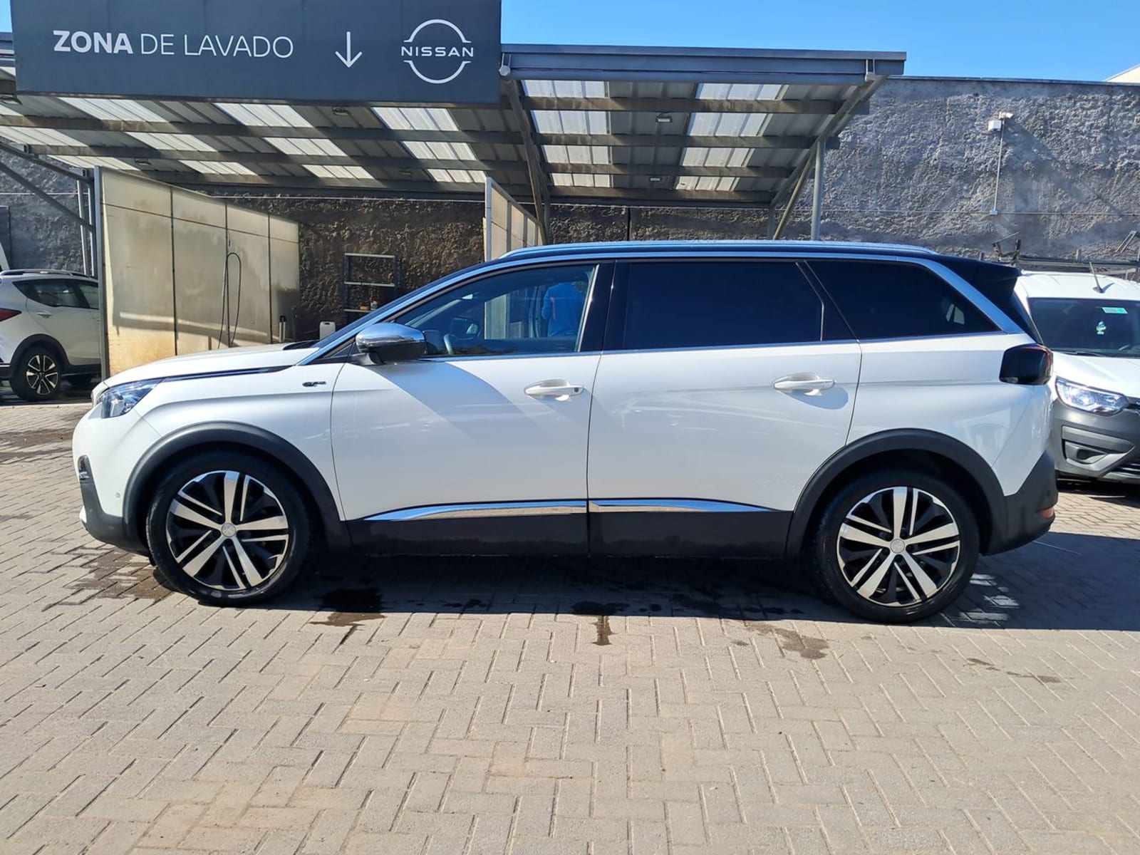 Peugeot 5008 2.0 Gt-line Hdi Diesel 4x2 6at 5p 2018 - Imagen 4 de 8