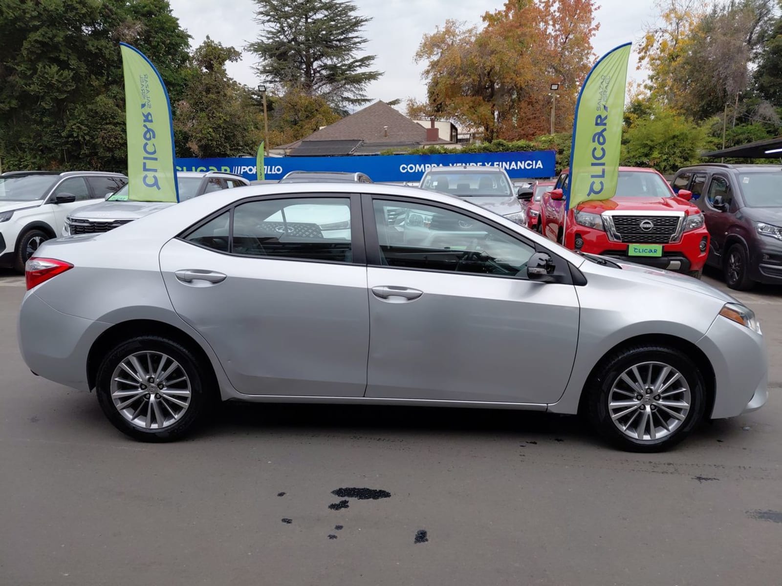 Toyota Corolla 1.8 Gli 4x2 Vg0 Cvt At 4p 2015 - Imagen 8 de 8