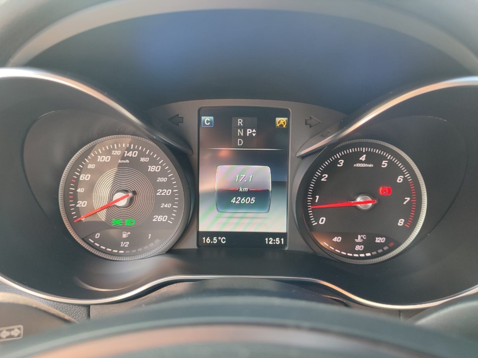 MERCEDES-BENZ GLC 300 4MATIC AUT 2018 - Imagen 18 de 18