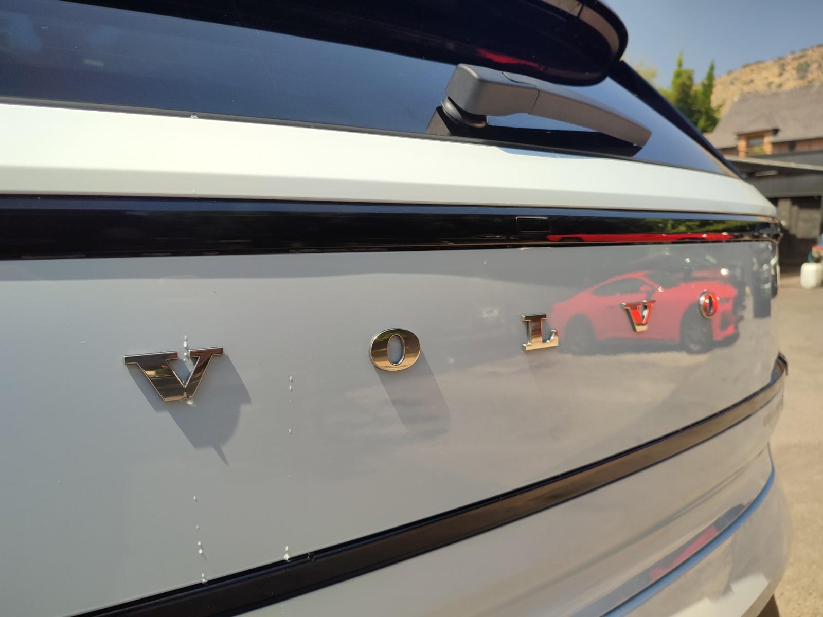 VOLVO EX30 ULTRA E60 BEV 69 KWH 2025 - Imagen 9 de 17