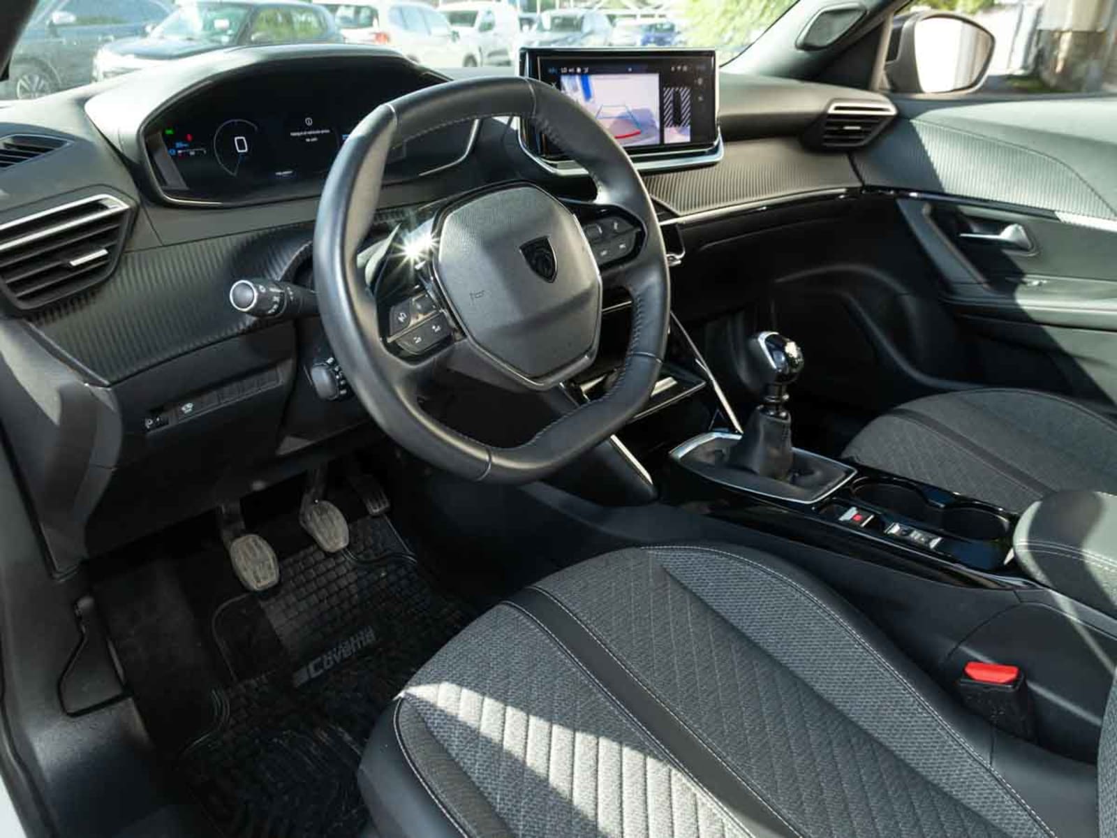 PEUGEOT NUEVO 2008 ALLURE PURETECH 130 2025 - Imagen 8 de 13