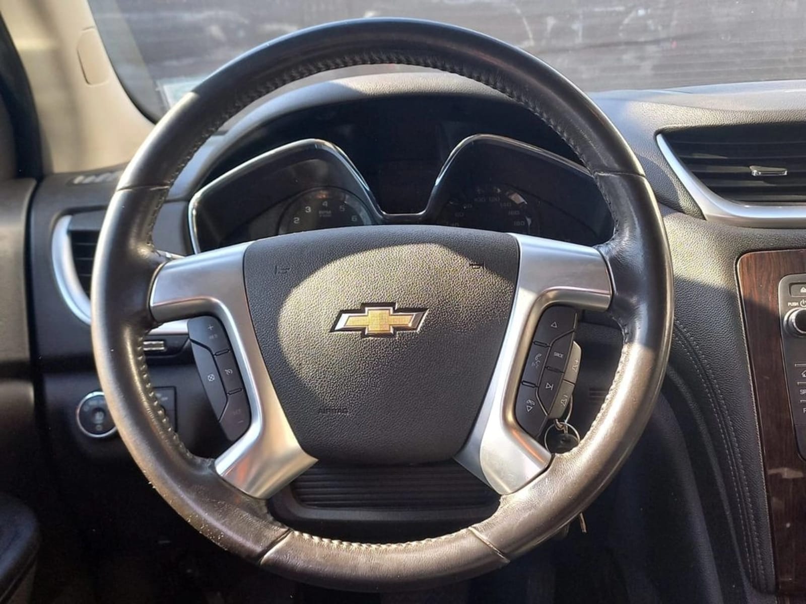 CHEVROLET TRAVERSE 3.6L LT FWD AT 5P 2016 - Imagen 17 de 20