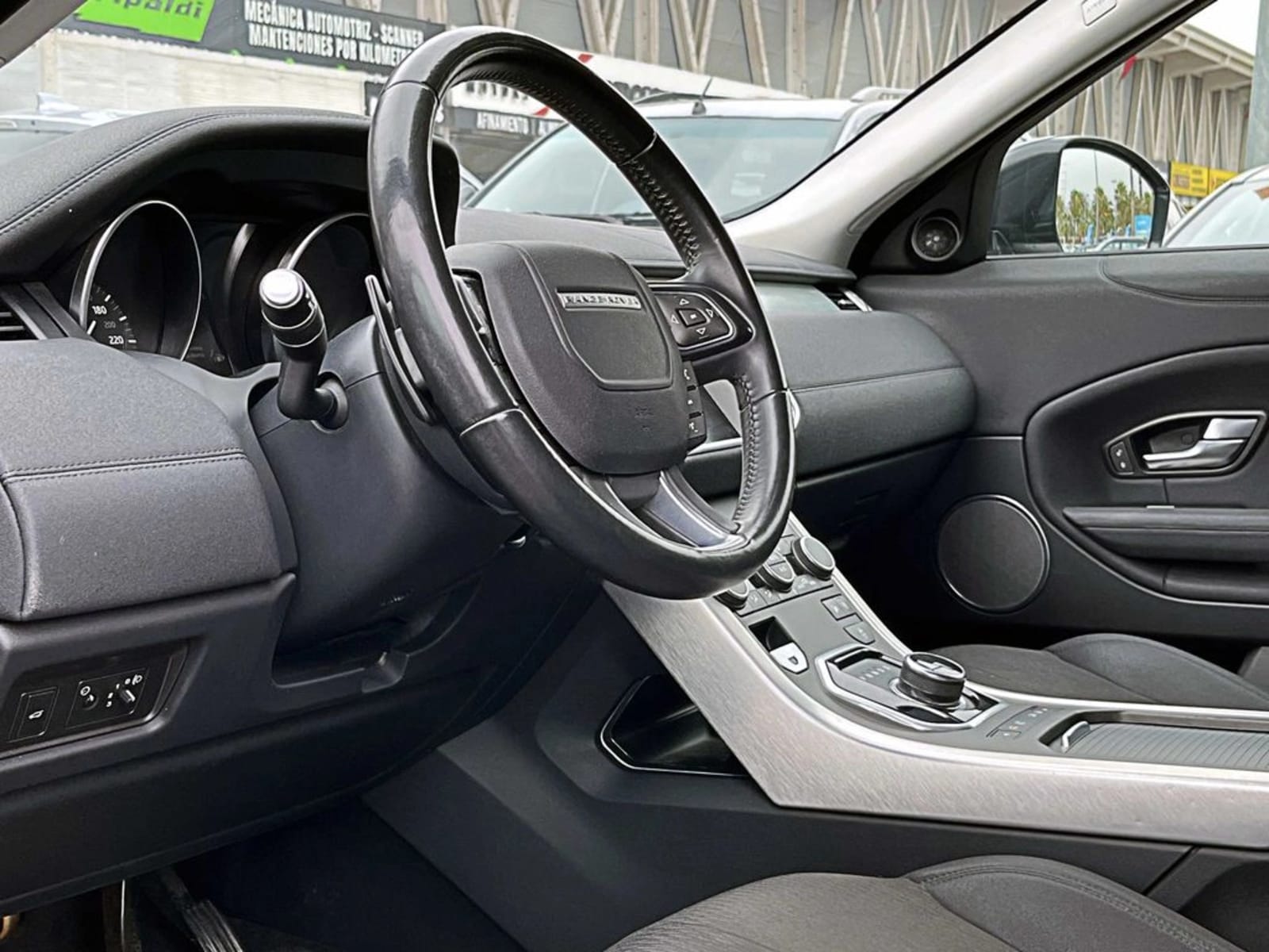 LAND ROVER RANGE ROVER EVOQUE 2.0 AT 4X4 2019 - Imagen 10 de 16