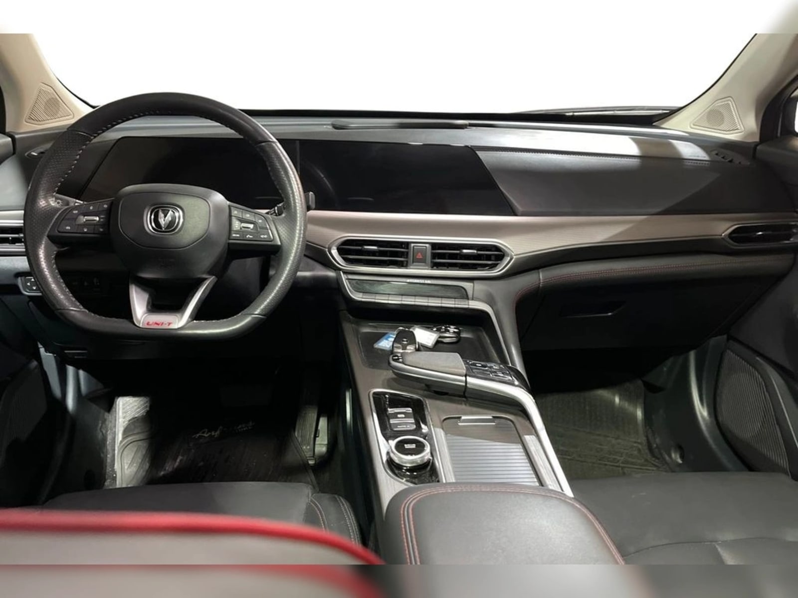 CHANGAN UNI-T 1.5 ELITE AT 2024 - Imagen 14 de 18