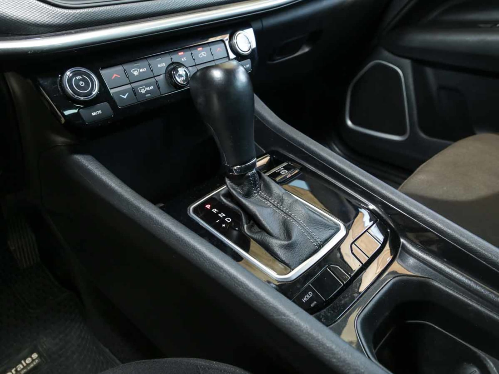 JEEP COMPASS SPORT 4X2 AT 2023 - Imagen 9 de 13