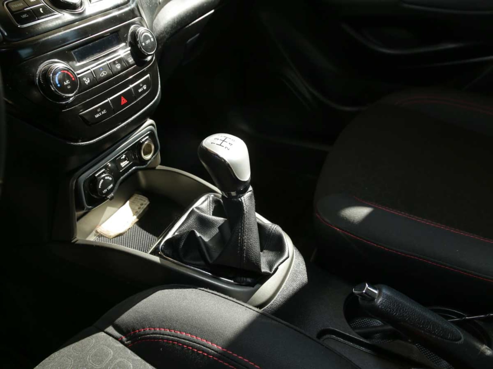 CHANGAN CS15 HB 1.5 2022 - Imagen 9 de 13