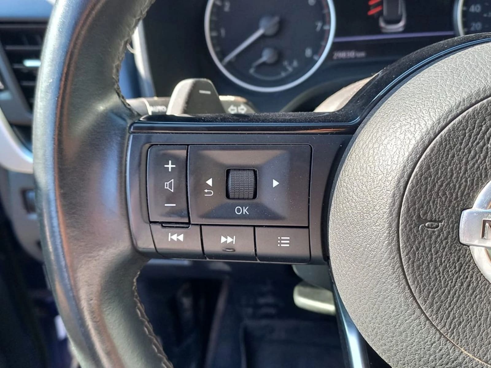 NISSAN QASHQAI 1.3T ADVANCE 2WD CVT AT 5P 2023 - Imagen 18 de 20