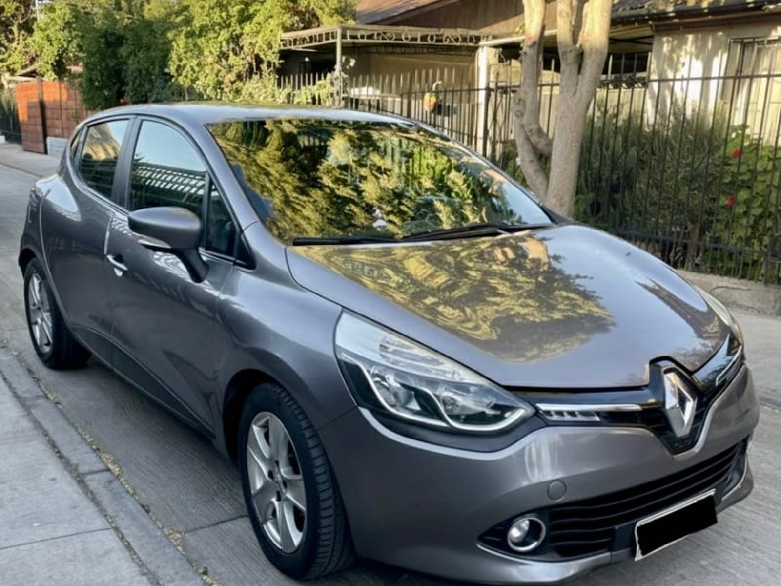 Renault Clio 2016 - Foto 3 de 6