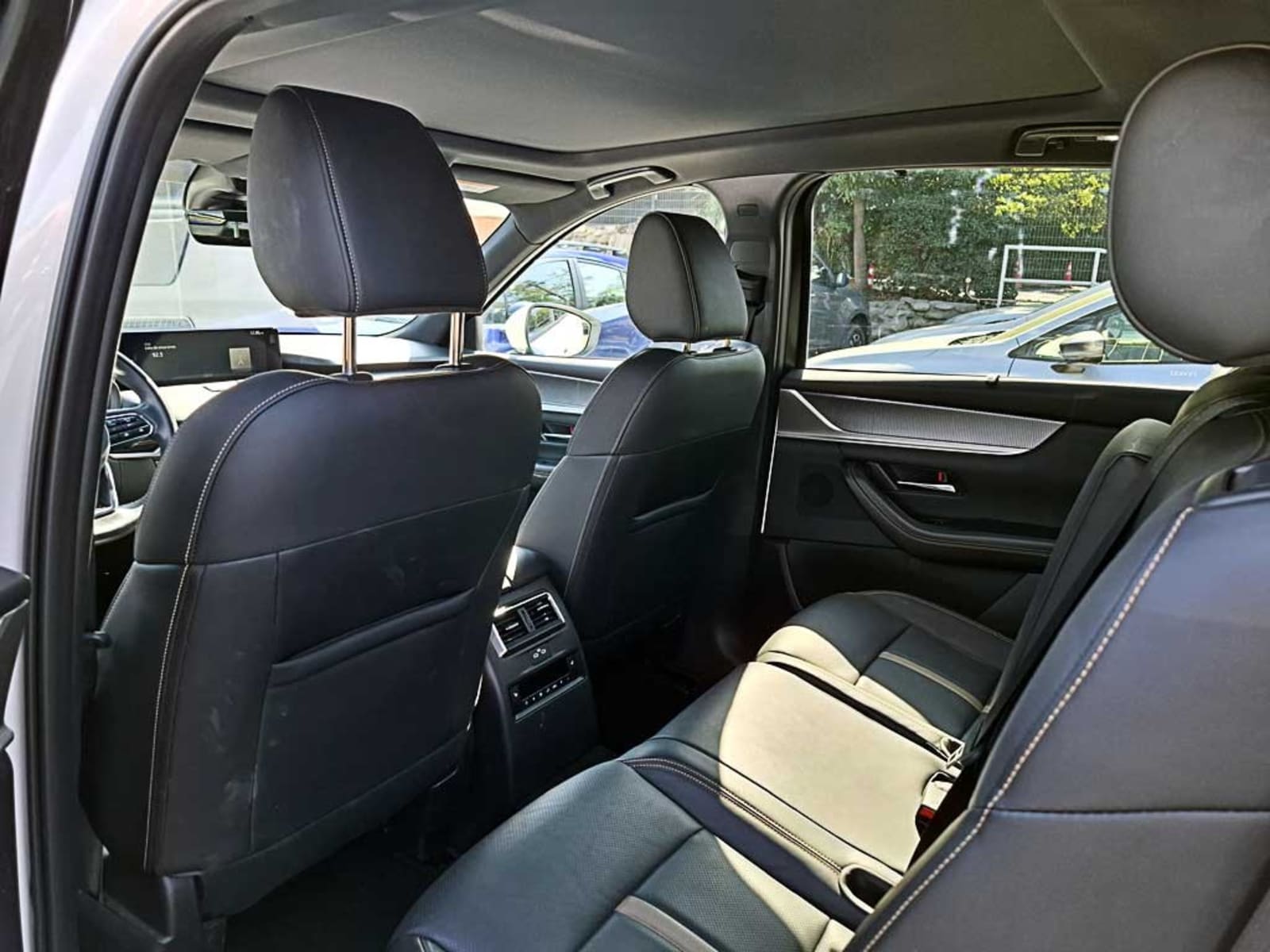 MAZDA CX-90 (IN) 3.3 SIGNATURE AT 4X4 HIBRIDO 2025 - Imagen 16 de 20