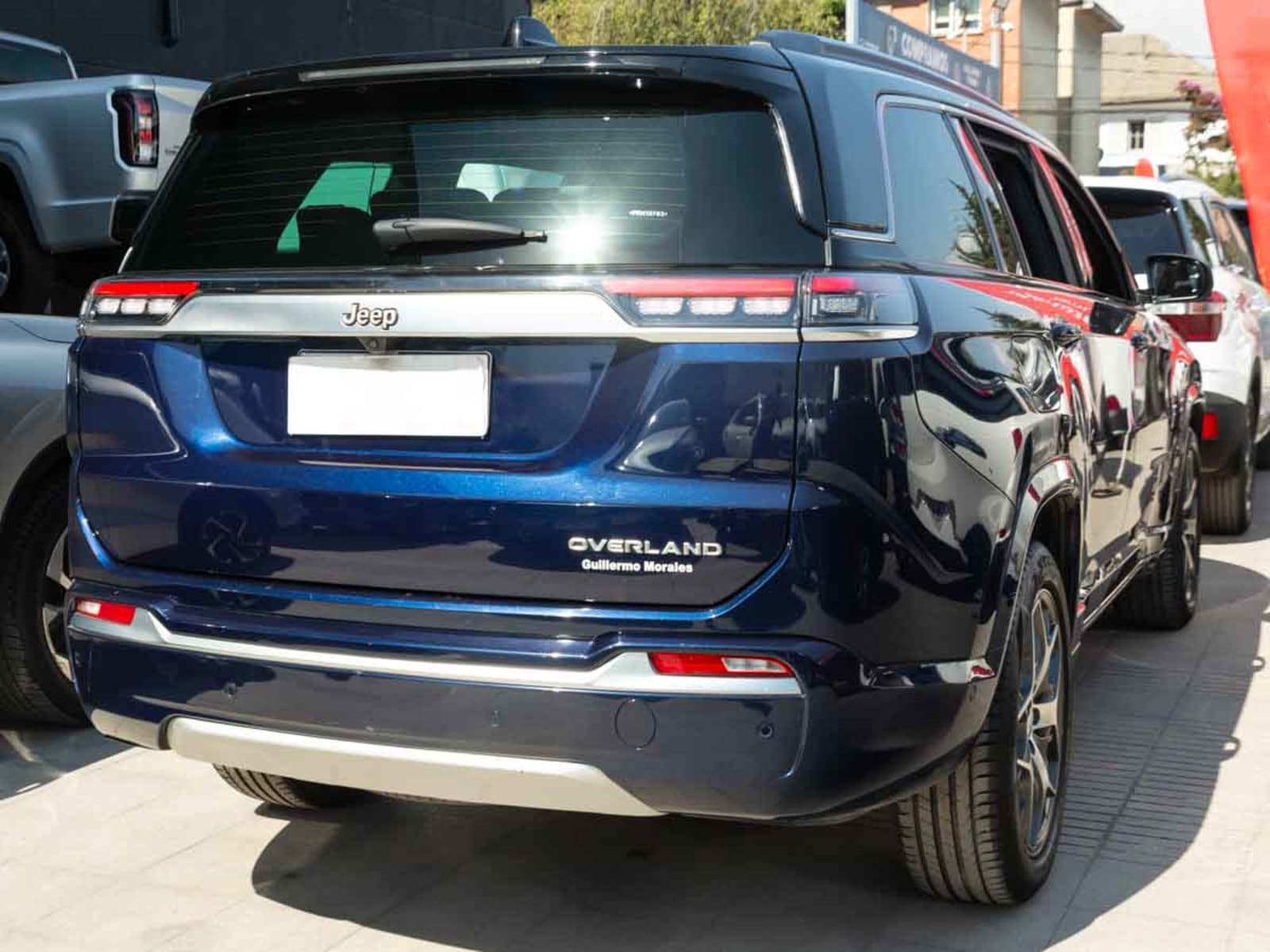 JEEP COMMANDER OVERLAND 1.3T 2023 - Imagen 6 de 15