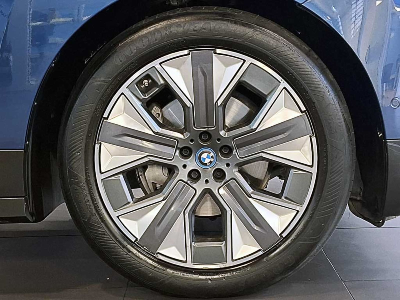 BMW IX 0.0 XDRIVE40 SUITE AT 4X4 ELECTRICO 2023 - Imagen 8 de 20