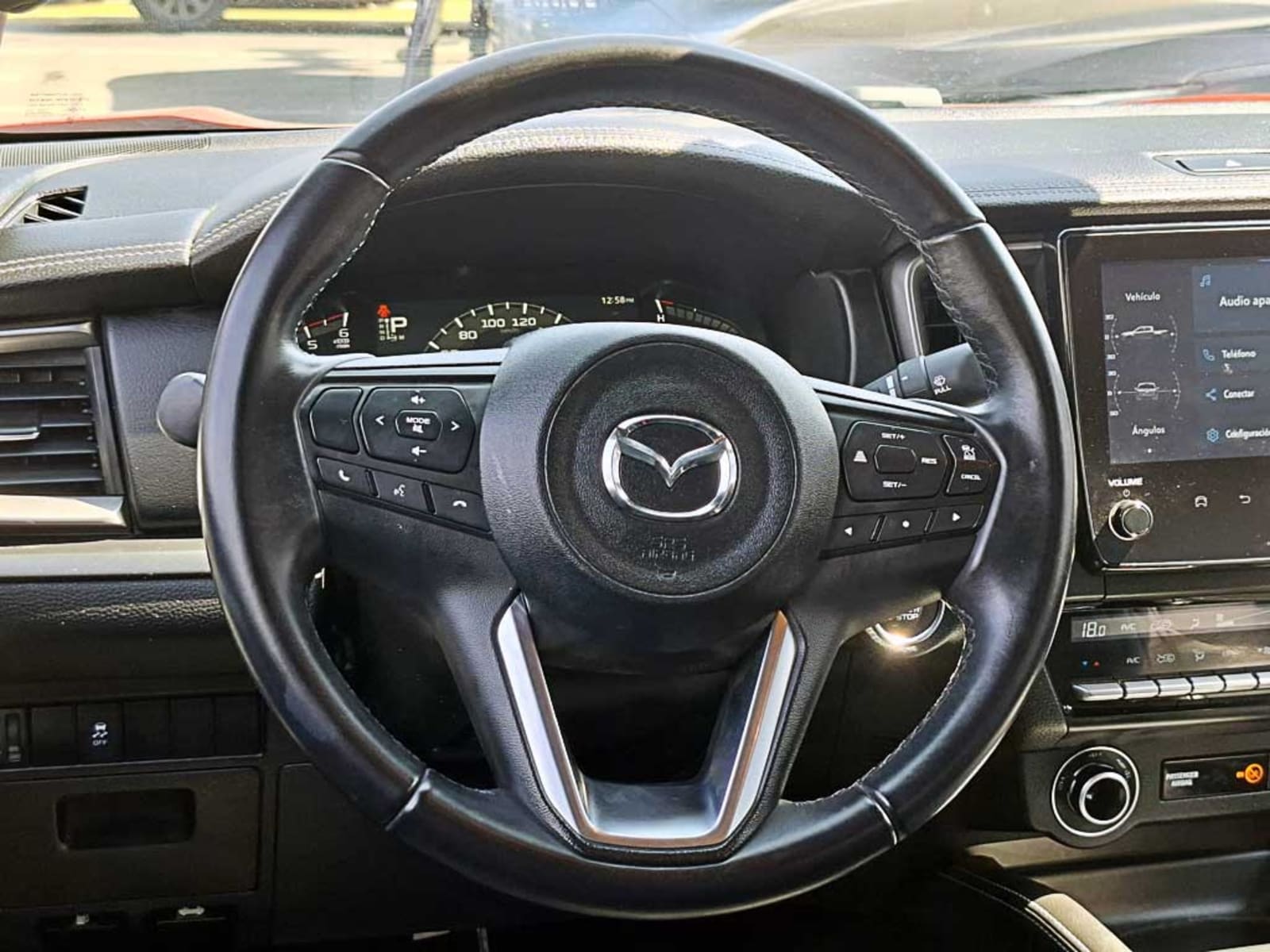 MAZDA BT-50 (IN) 3.0 DC HIGH PLUS AT 4X4 DIESEL 2025 - Imagen 11 de 20