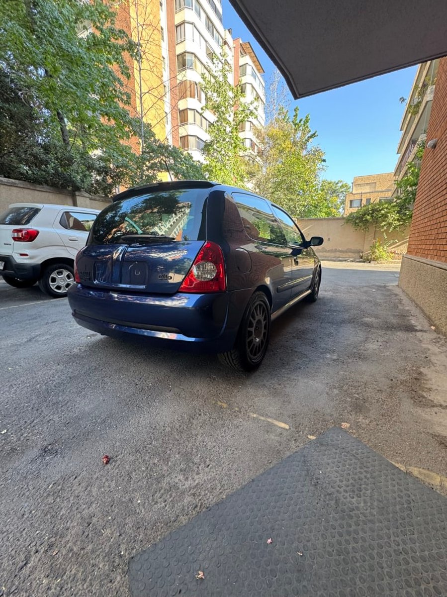 Renault Clio Sport 2.0 2004 - Imagen 5 de 8