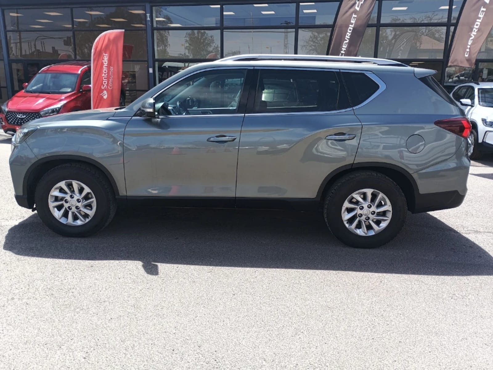 SSANGYONG REXTON 2.2T GLX DIESEL 4X2 6AB 8AT 5P 2023 - Imagen 8 de 17