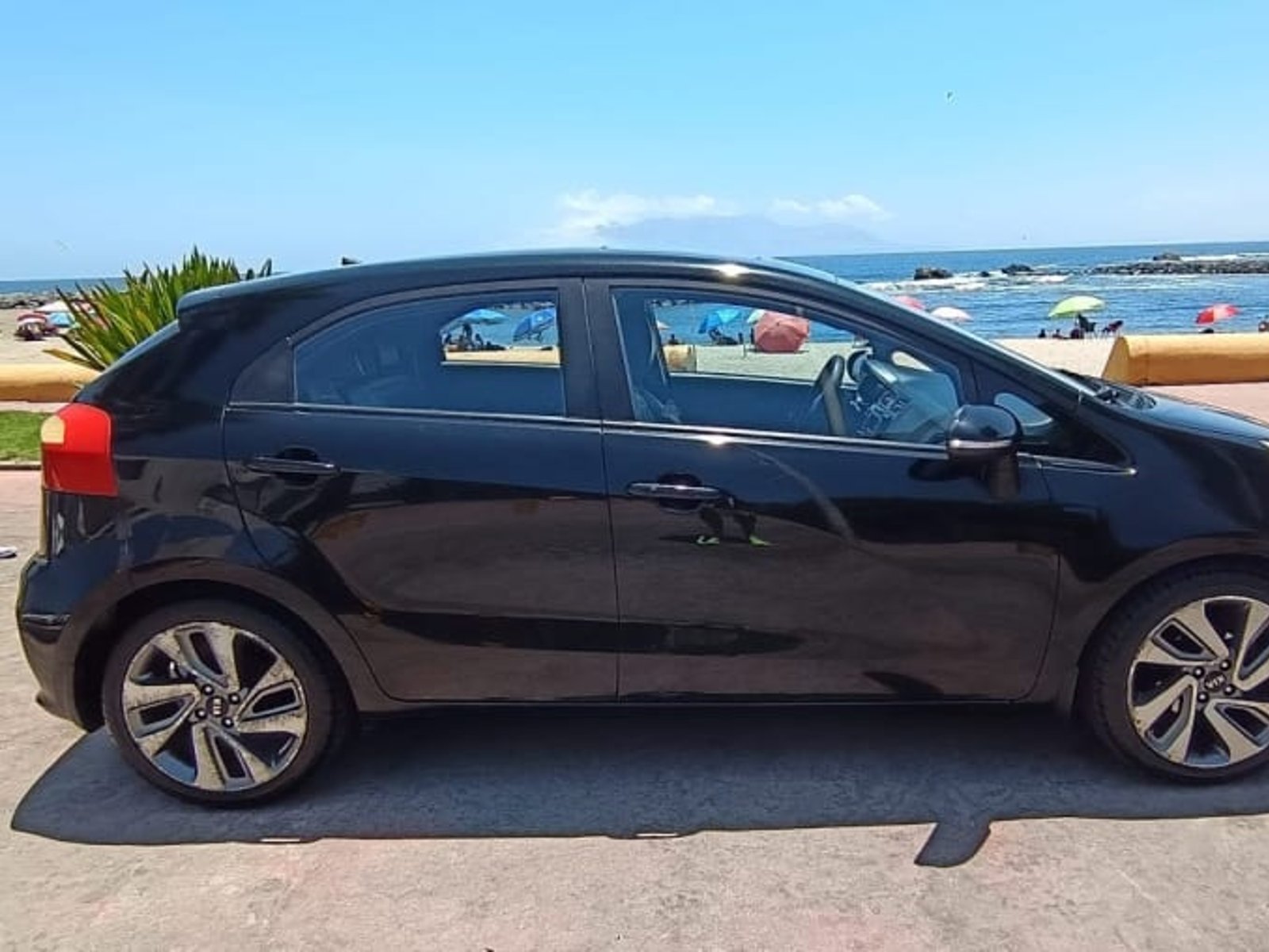 Kia RIO 5 EUROCOPA 2016 - Foto 3 de 8