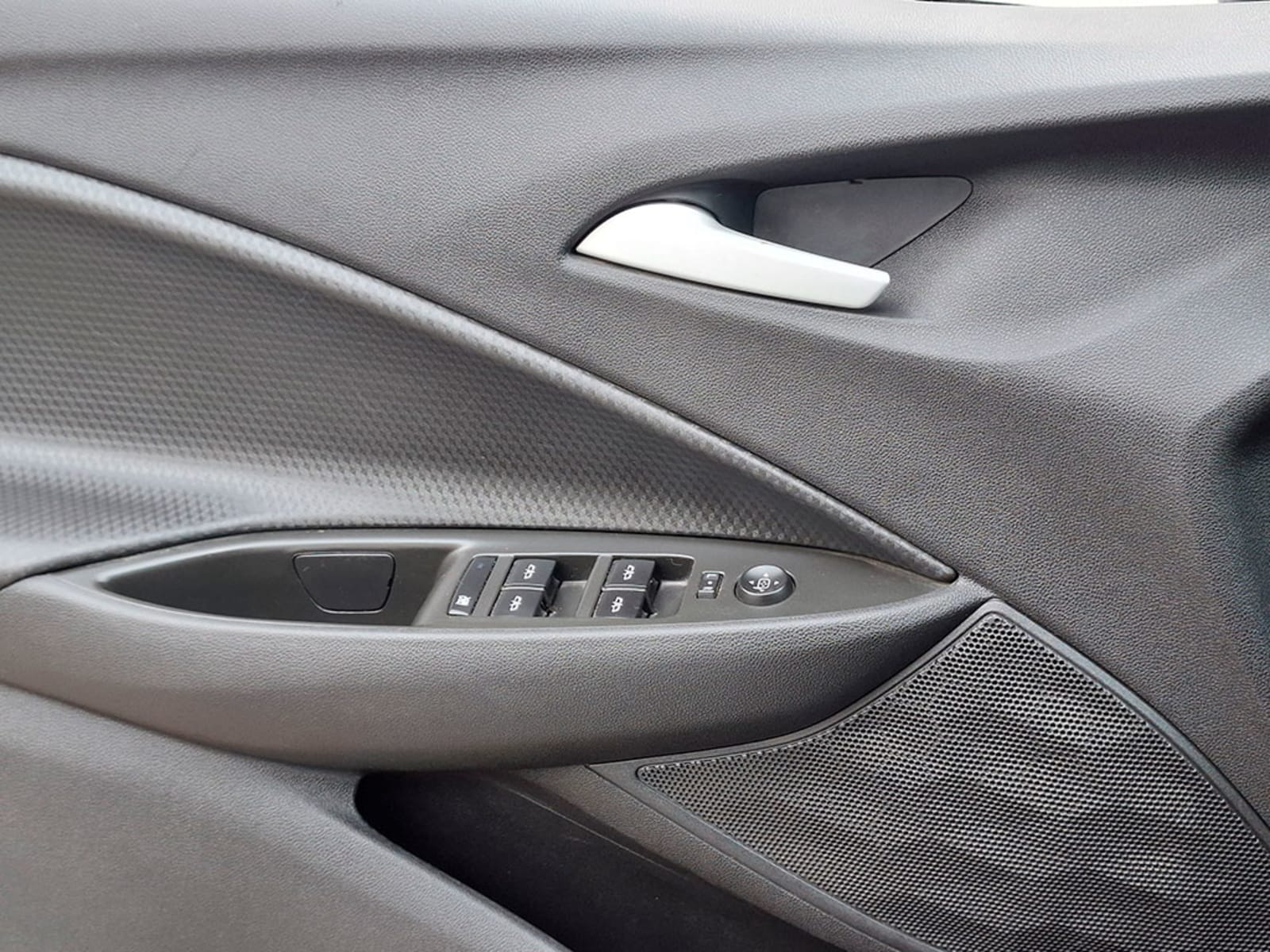 CHEVROLET ONIX 1.0 PREMIER 2022 - Imagen 19 de 20