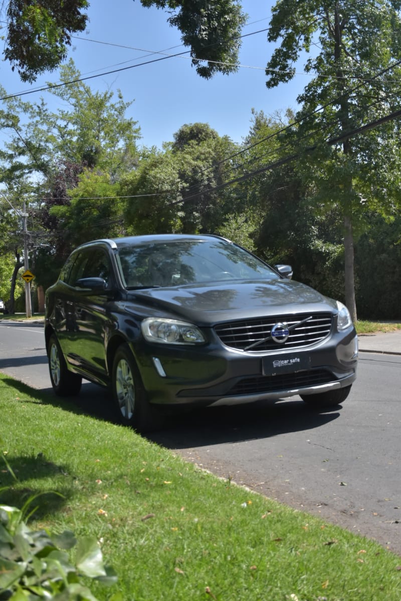 Volvo XC 60 2016 - Imagen 4 de 8