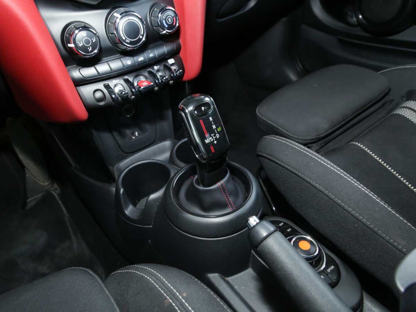 MINI COOPER S HB 2.0 AUT 2021 - Imagen 9 de 14