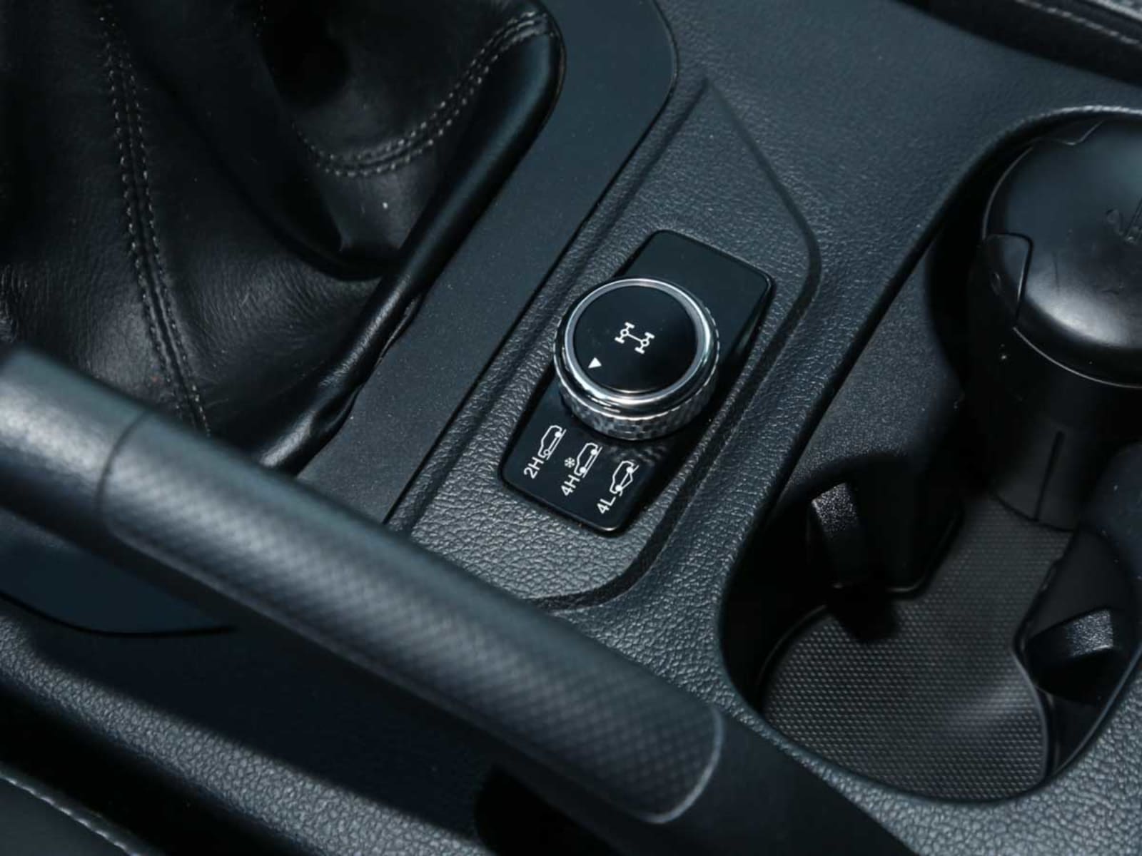 SSANGYONG MUSSO 4X4 MEC 2023 - Imagen 11 de 15
