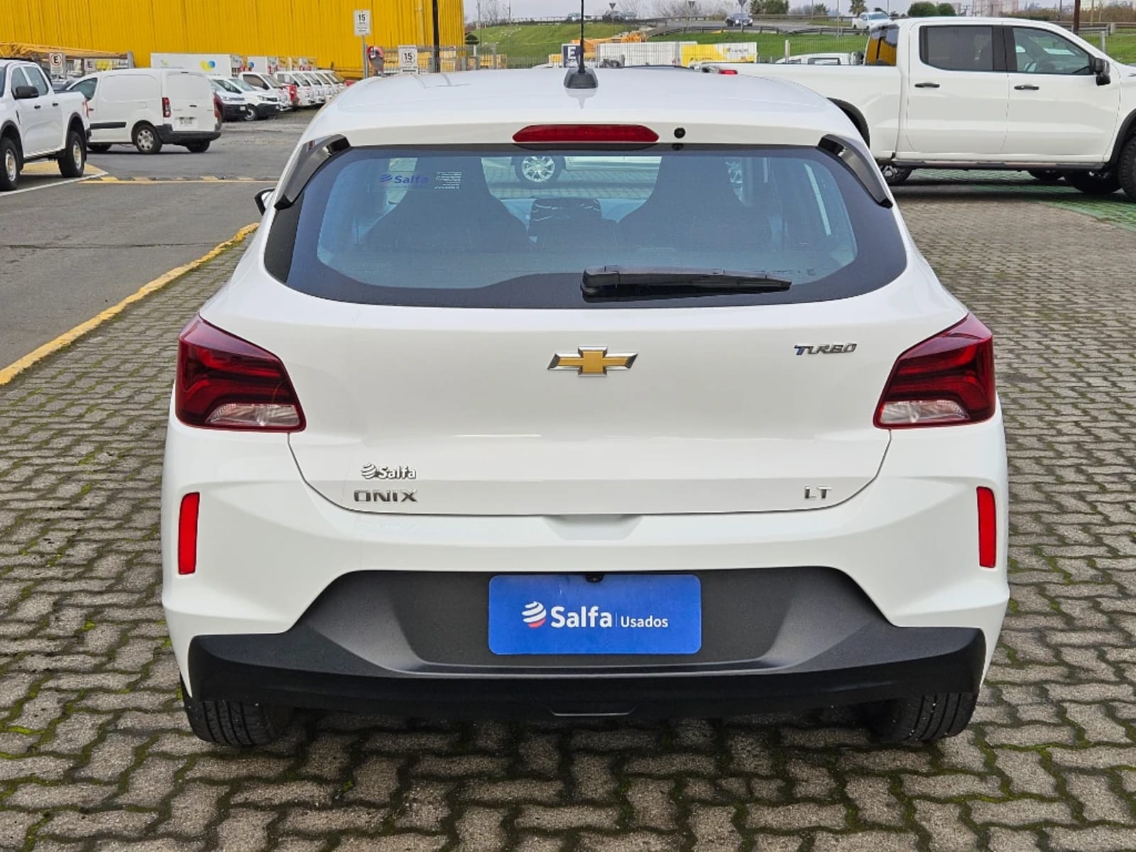 CHEVROLET ONIX 1.0T LT R 4X2 HB MT 5P 2024 - Imagen 6 de 20