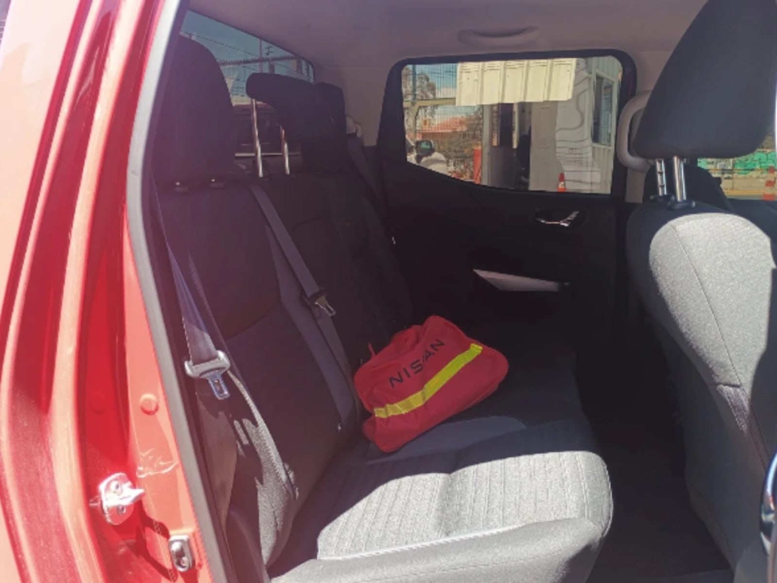 NISSAN NAVARA 2.3D PRO4X DIESEL 4X4 DOB.CAB. AT 4P 2024 - Imagen 9 de 11