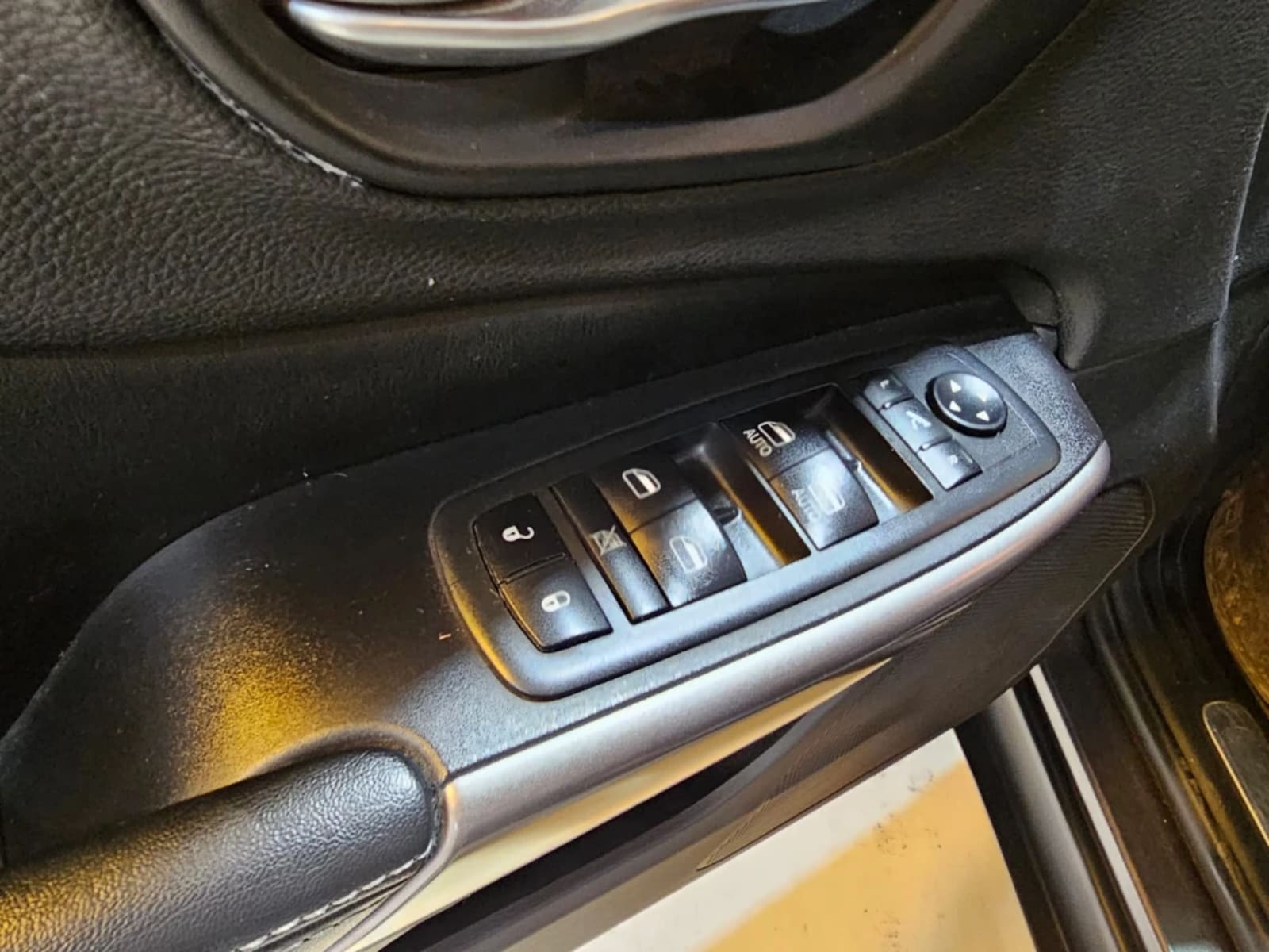 JEEP CHEROKEE LTD 4X4 3.2 2019 - Imagen 14 de 20