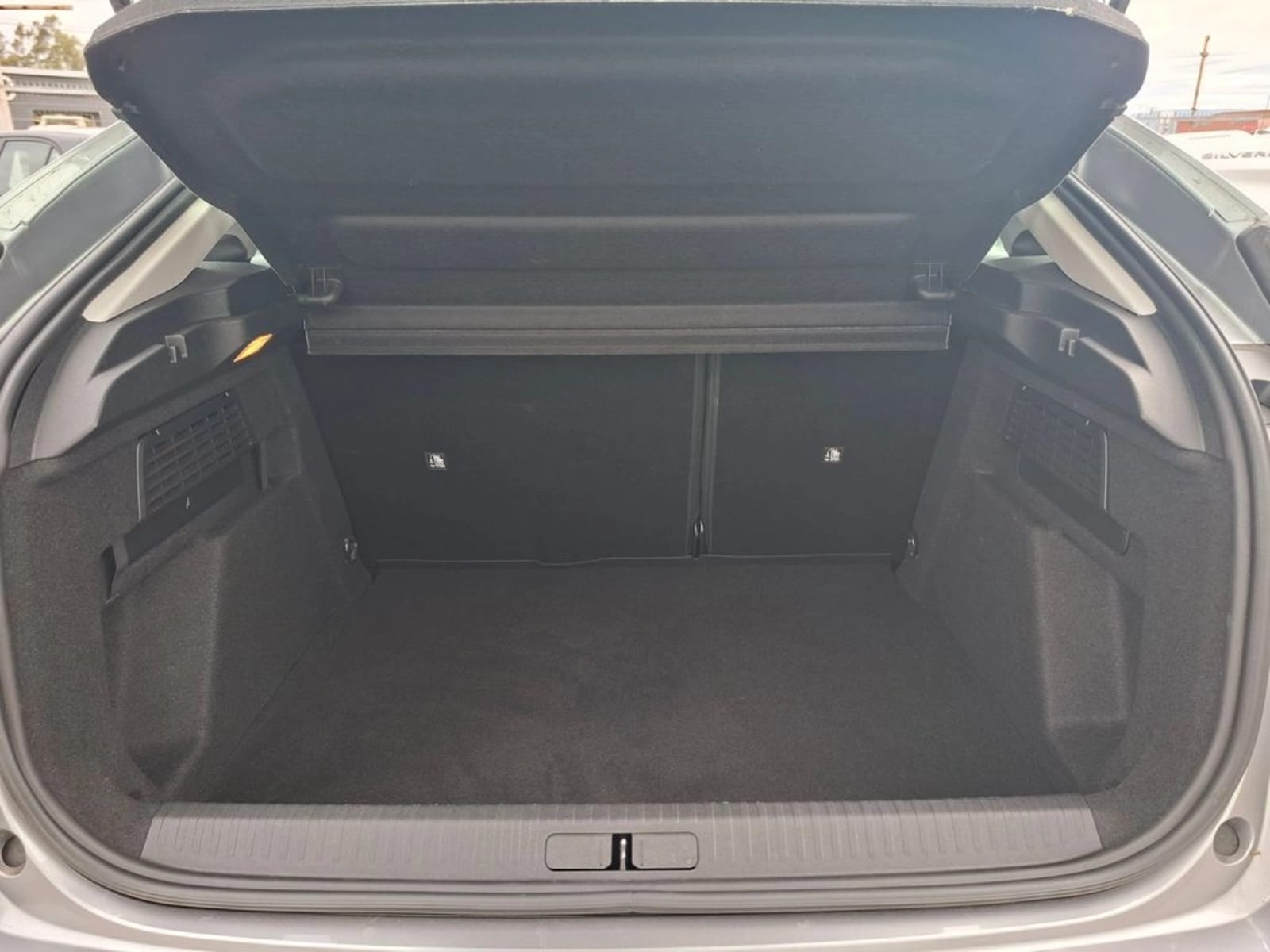 CITROEN C4 1.2 PURETECH FEEL 4X2 130 SS EAT8 AT 5P 2023 - Imagen 11 de 20