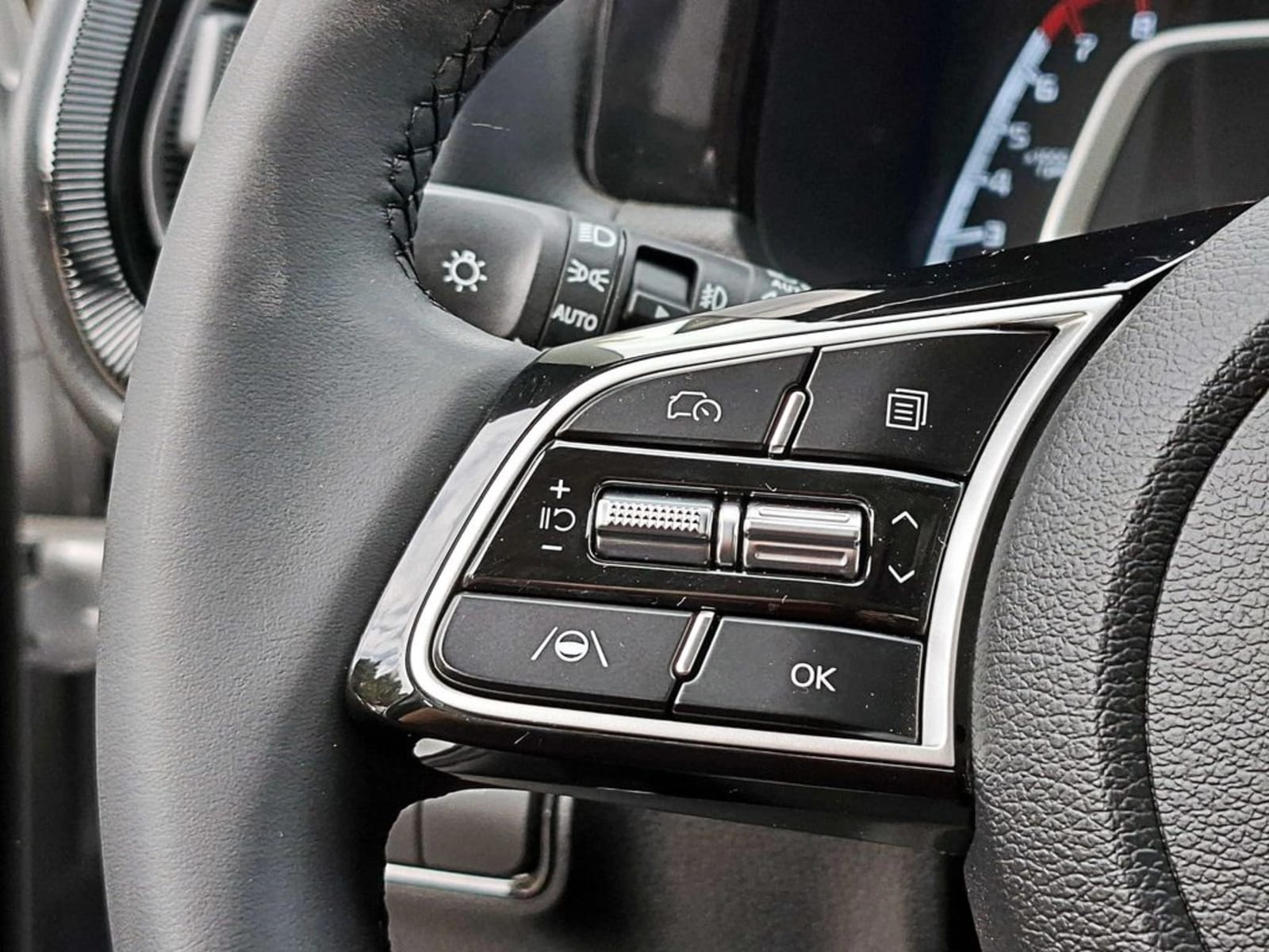 KIA SONET 1.5 AT 5P 2025 - Imagen 13 de 17