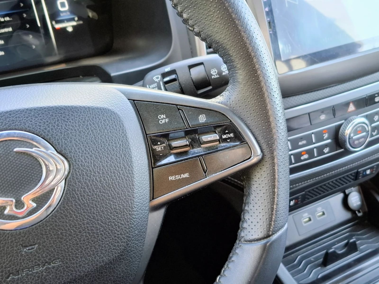 SSANGYONG NEW MUSSO 2.2 GRAND LIMITED TD DIESEL 4WD AT6 4P 2024 - Imagen 16 de 20