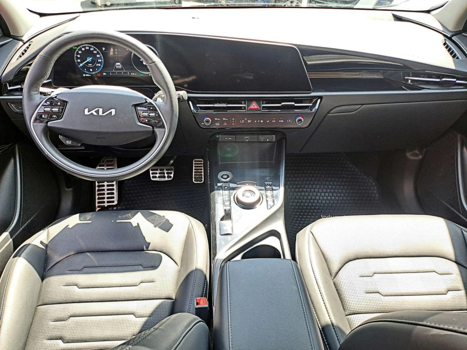 KIA NIRO GDI 1.6 AT 2023 - Imagen 14 de 20